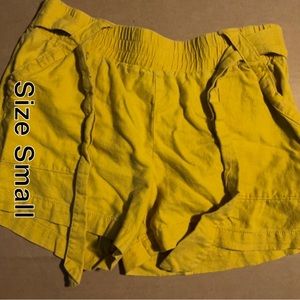 Yellow cute shorts with tie